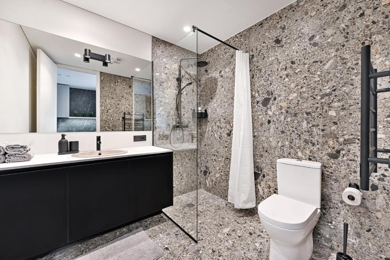 Jacuzzi Cinema Loft Lägenhet Kaunas Exteriör bild