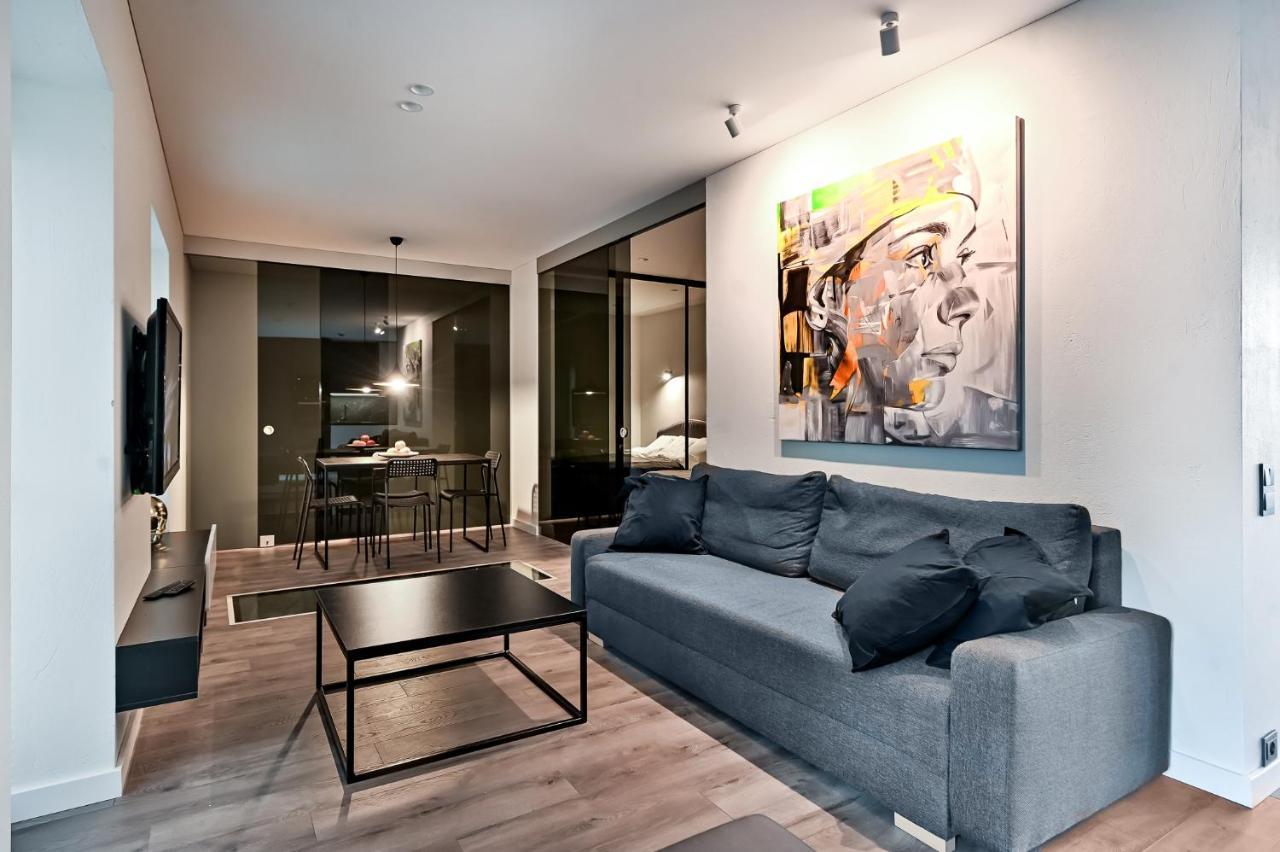 Jacuzzi Cinema Loft Lägenhet Kaunas Exteriör bild