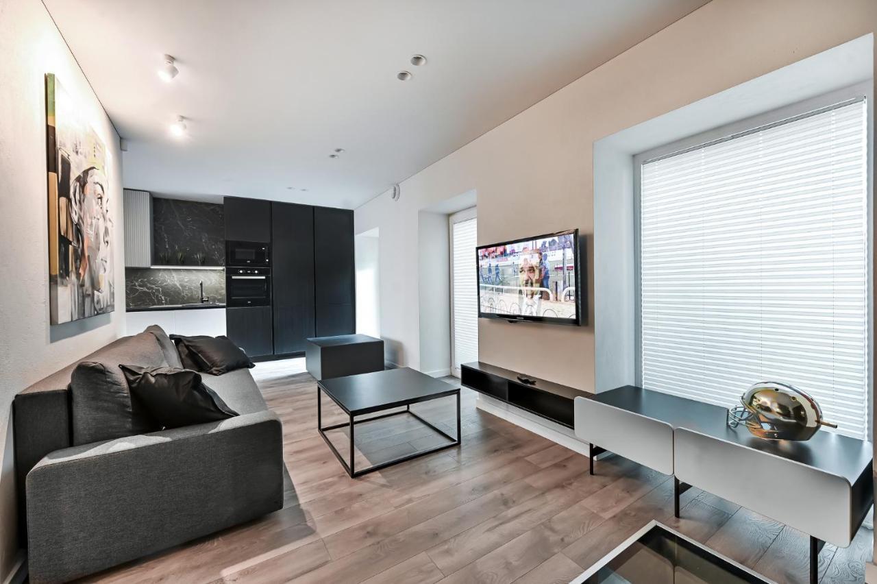 Jacuzzi Cinema Loft Lägenhet Kaunas Exteriör bild