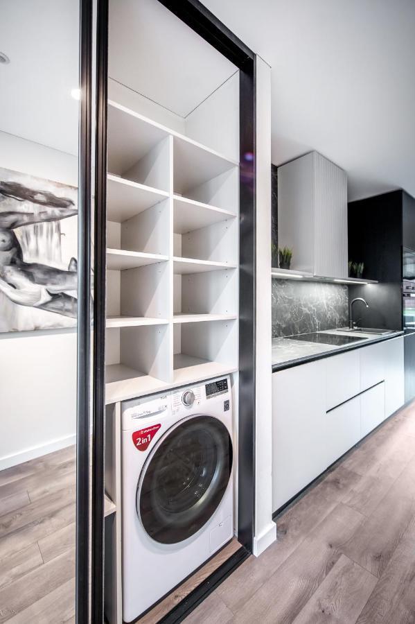 Jacuzzi Cinema Loft Lägenhet Kaunas Exteriör bild