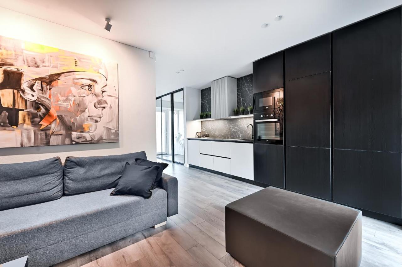 Jacuzzi Cinema Loft Lägenhet Kaunas Exteriör bild
